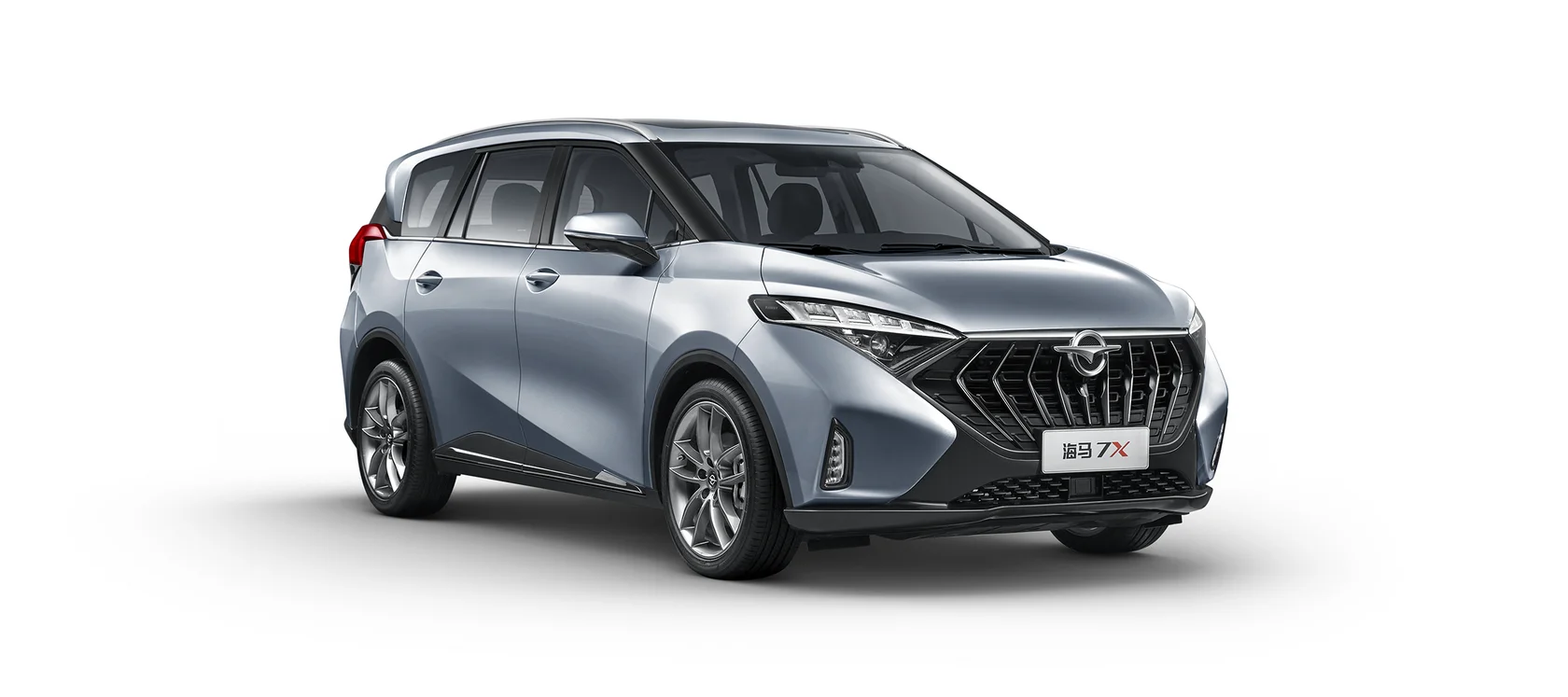 Haima 7X Reef Rock Grey — серый минивэн для поездок всей семьёй.