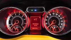 Opel Adam панель приборов